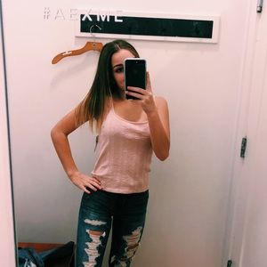 pink tank top